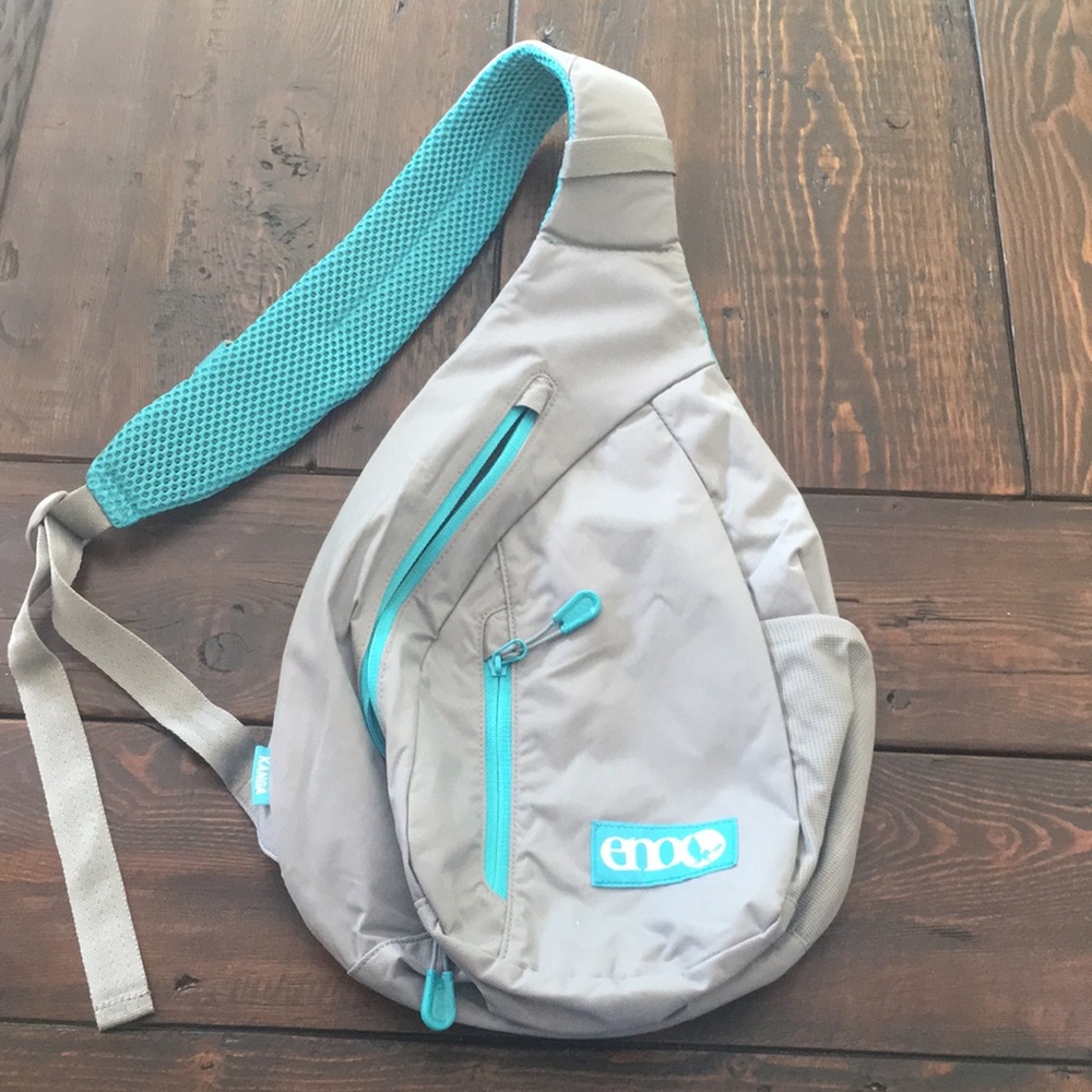 Eno Kanga sling bag
